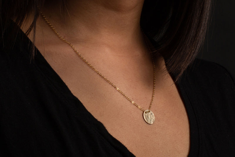 disc necklace